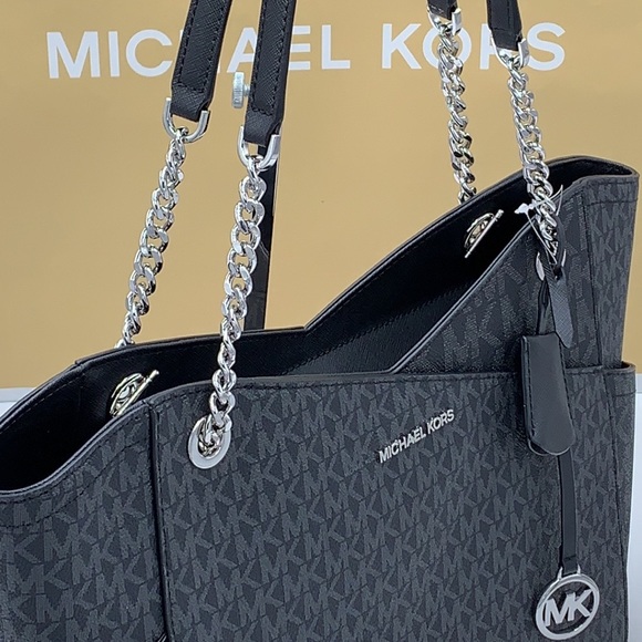 MICHAEL KORS LARGE X CHAIN LOGO SHOULDER BAG - Picture 7 of 16